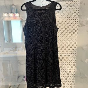 Black Velvet Sleeveless Shift Dress
